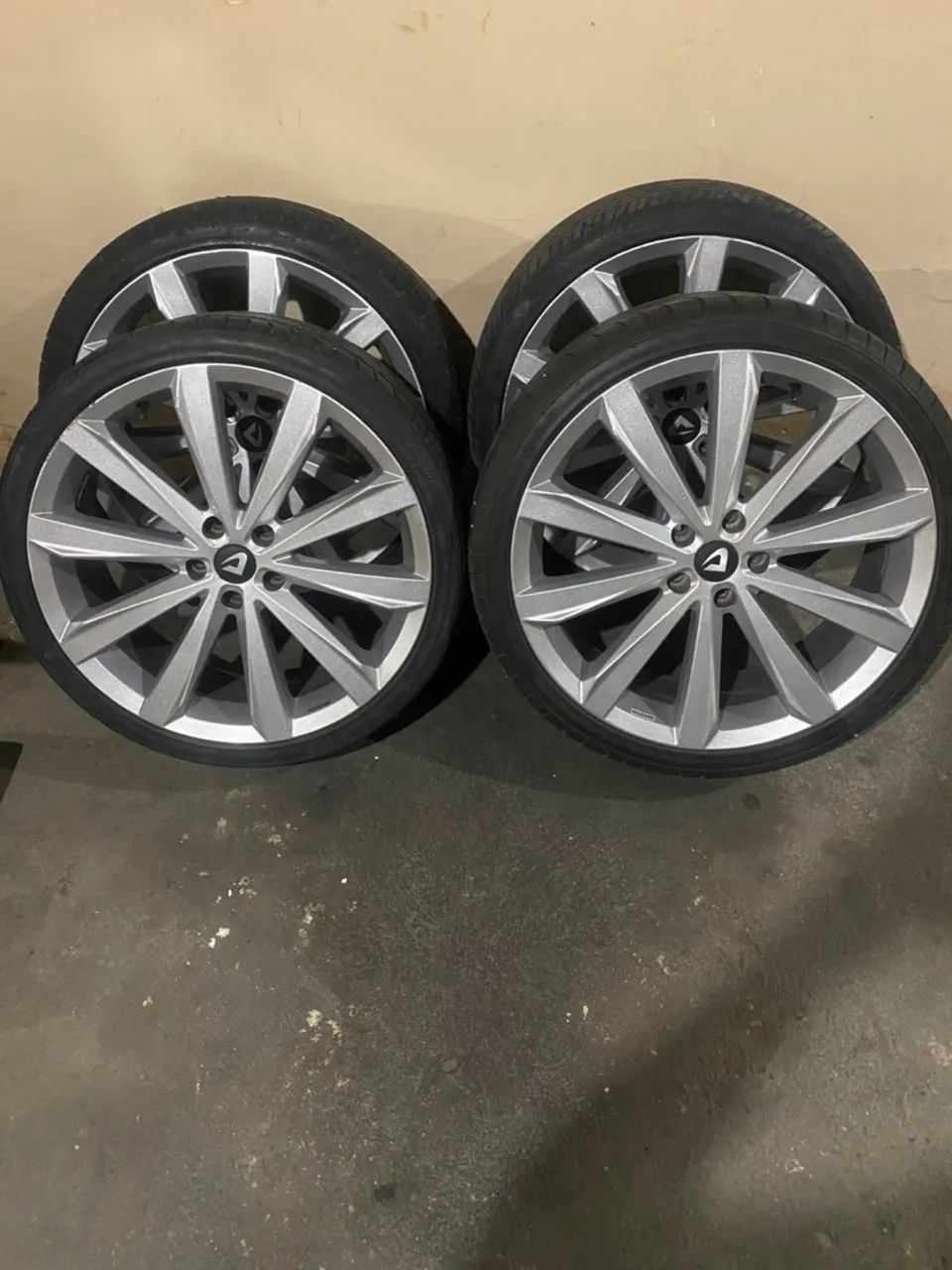 Vendo rodas a20,furaçao 5/114 - Foto 3