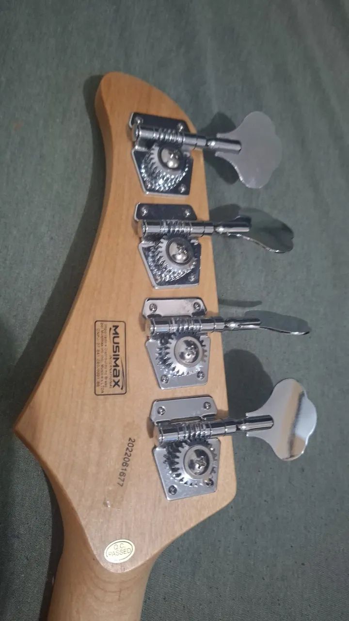 Baixo strimberg PJ Luthier  - Foto 4