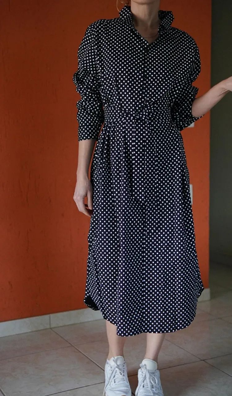 vestido chemise poa midi novo - Foto 2