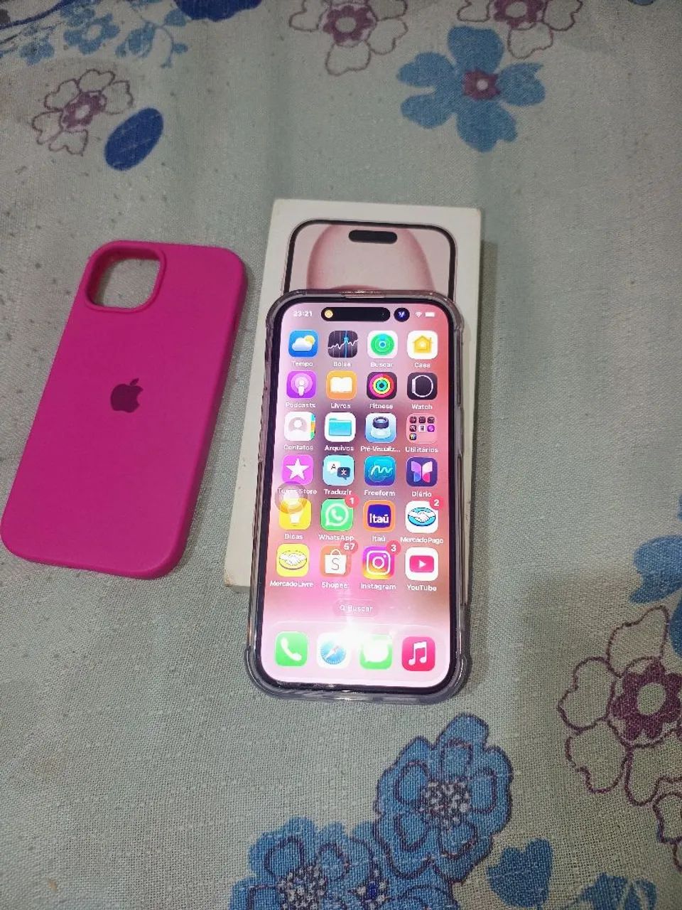 iPhone 15