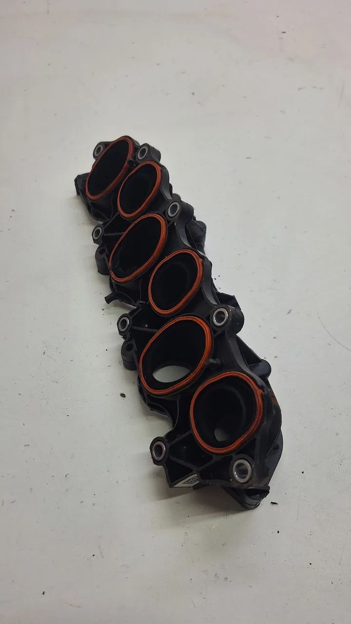 Entrada Duto Coletor Vw Amarok Highiline 3.0 V6 2020 / 2021 - Foto 4