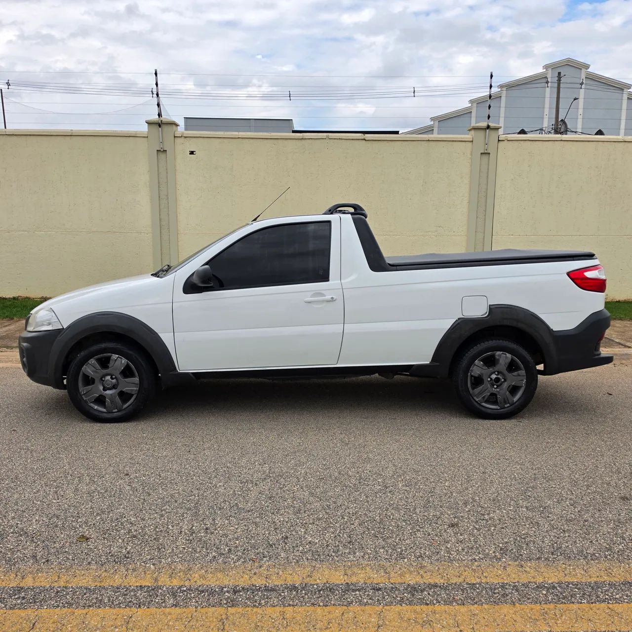 Fiat Strada Working Hard 1.4 Fire Flex 8V CS 2017 - Foto 5