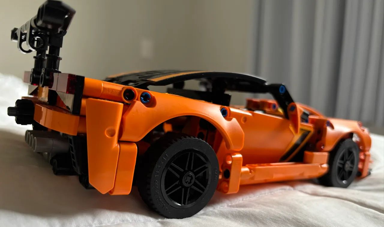 LEGO TECHNIC 42093 - GM CORVETE - Foto 2