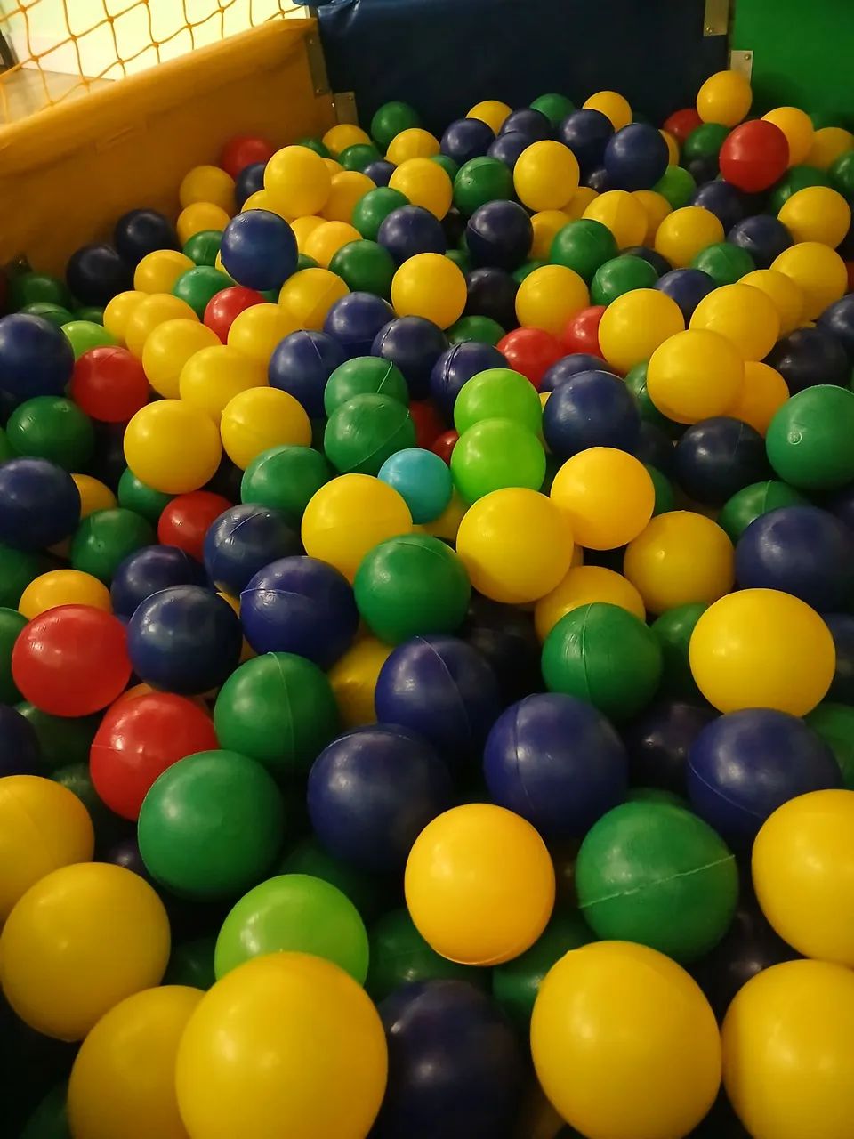 Piscina de bolinhas com bolinhas  - Foto 2