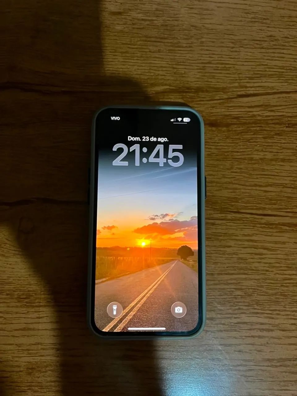 Vendo iPhone 13Pro com 128GB bateria 75% - Foto 2