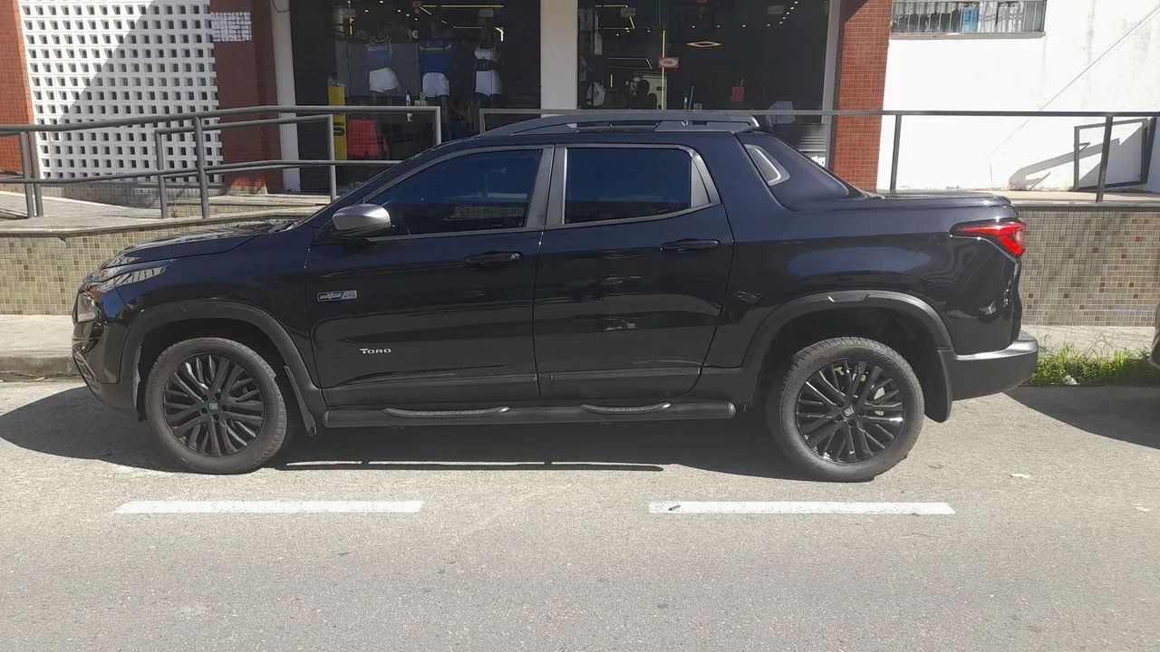 Fiat Toro Toro Ultra 1.3 16V 4x2 TB Flex Aut. 2025