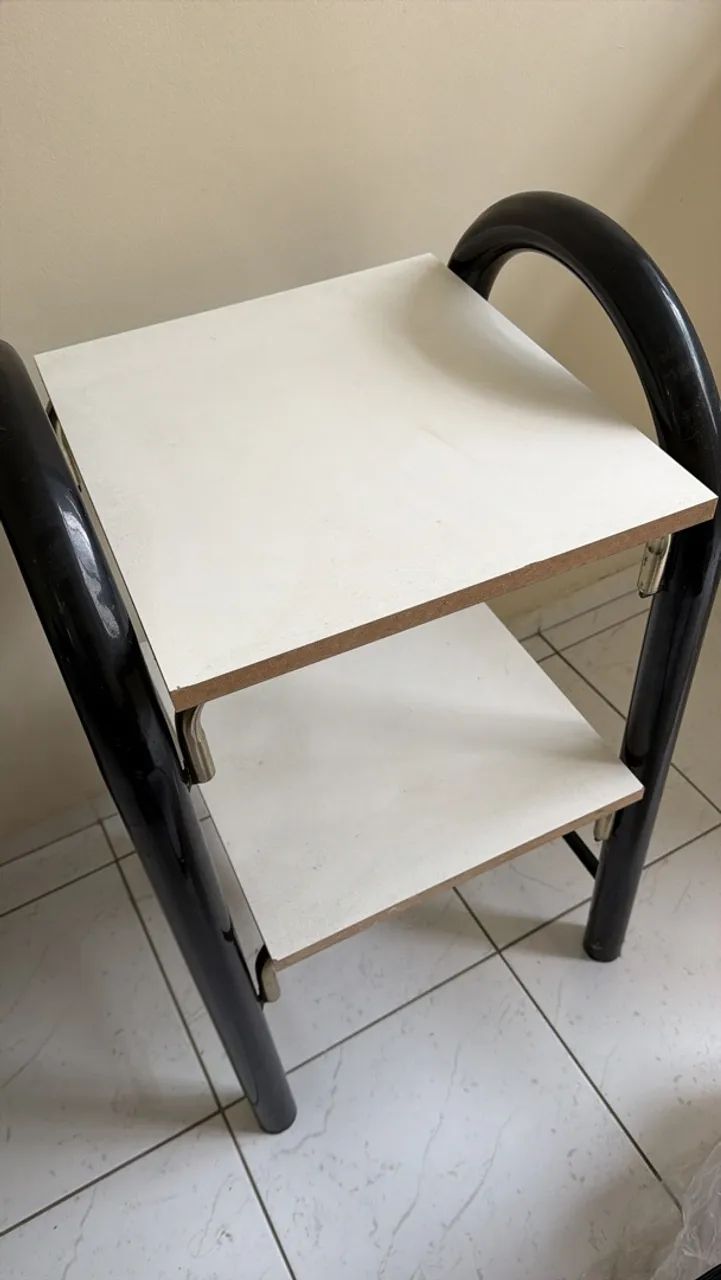 Estante de ferro 