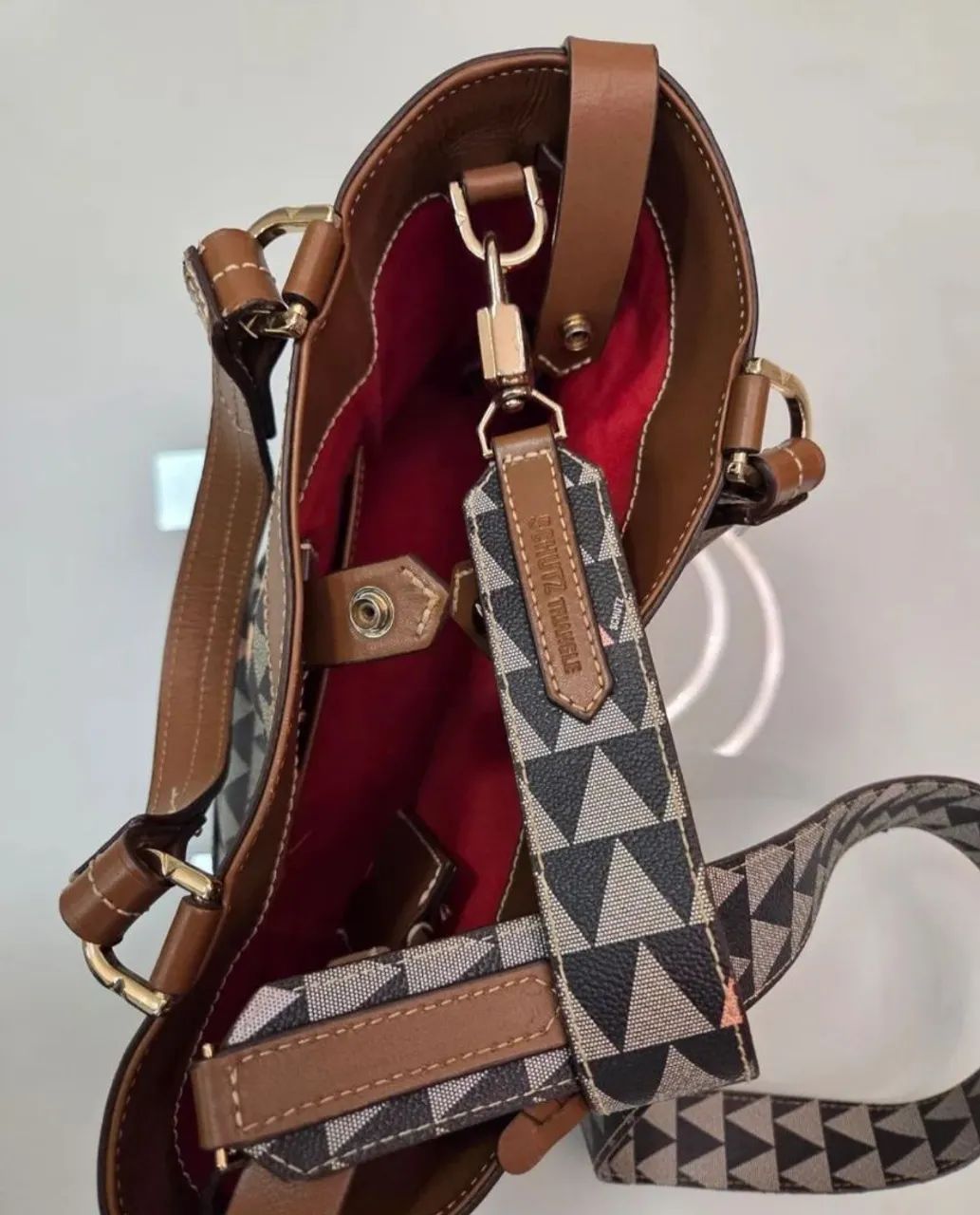 Bolsa Tote Neo Emma Triangle, da Schutz(Couro) - Foto 3
