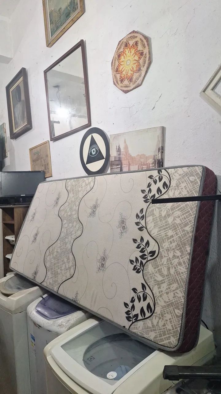 Colchão de solteiro em bom estado   - Foto 5