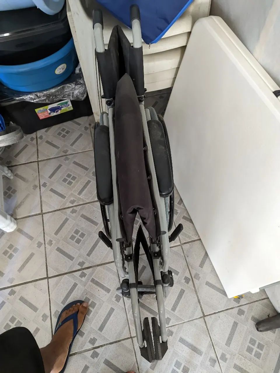 Cadeira de rodas, de banho e andador  - Foto 3