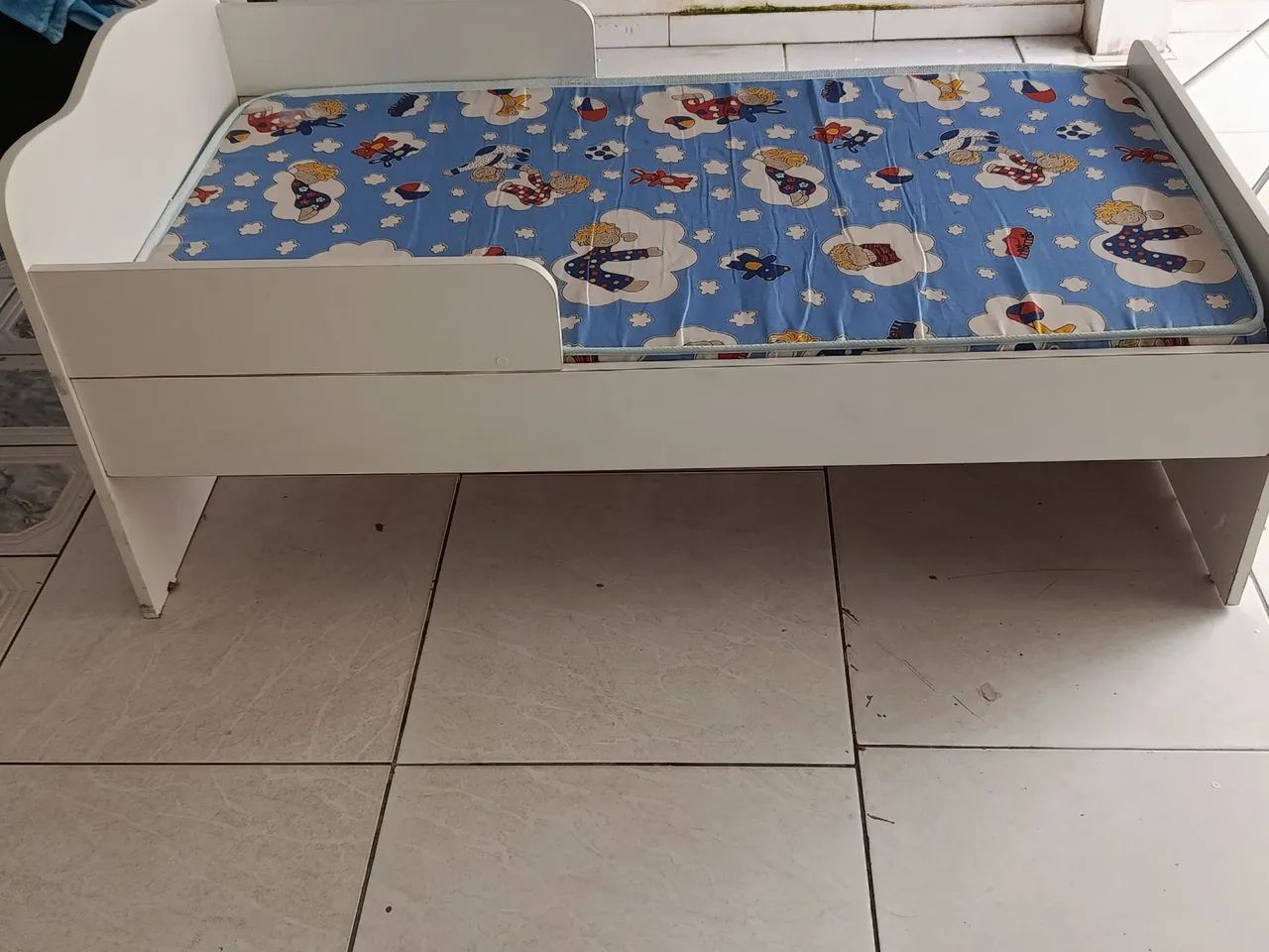 Cama infantil com colchão  - Foto 2