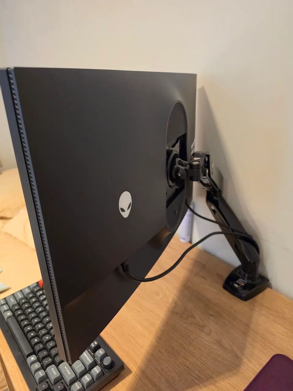 Monitor Alienware AW2724DM - Foto 2