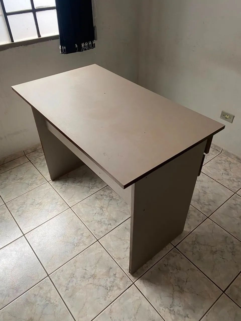 Mesa de Escritório 