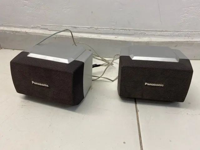DUAS CAIXAS DE SOM PANASONIC 