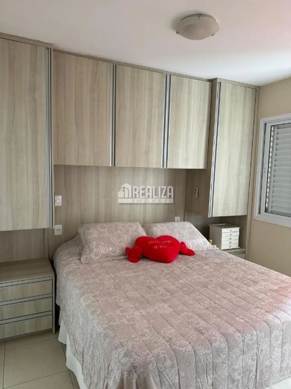 Apartamento com 3 Suítes no Centro de Uberaba