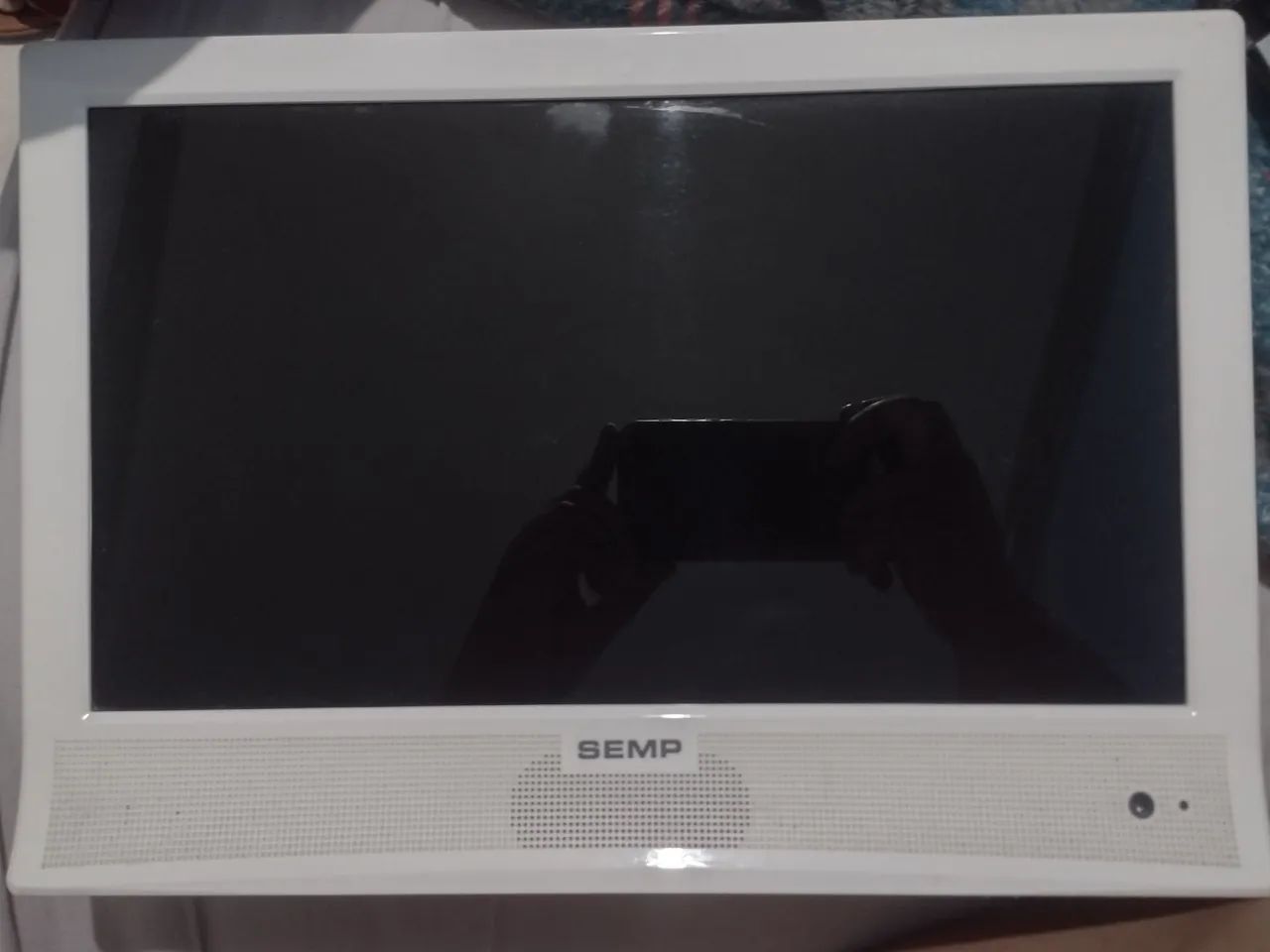 Vende-se TV Semp Toshiba HDMI 14 polegadas 12W. - Foto 4