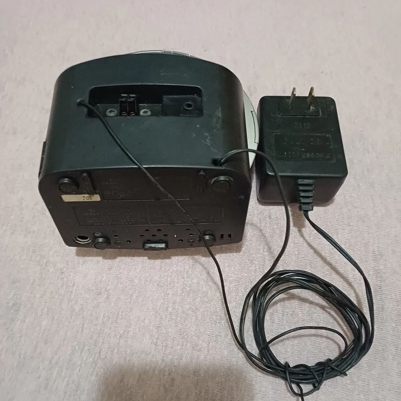 Rádio relógio digital e CD Sony.  - Foto 4