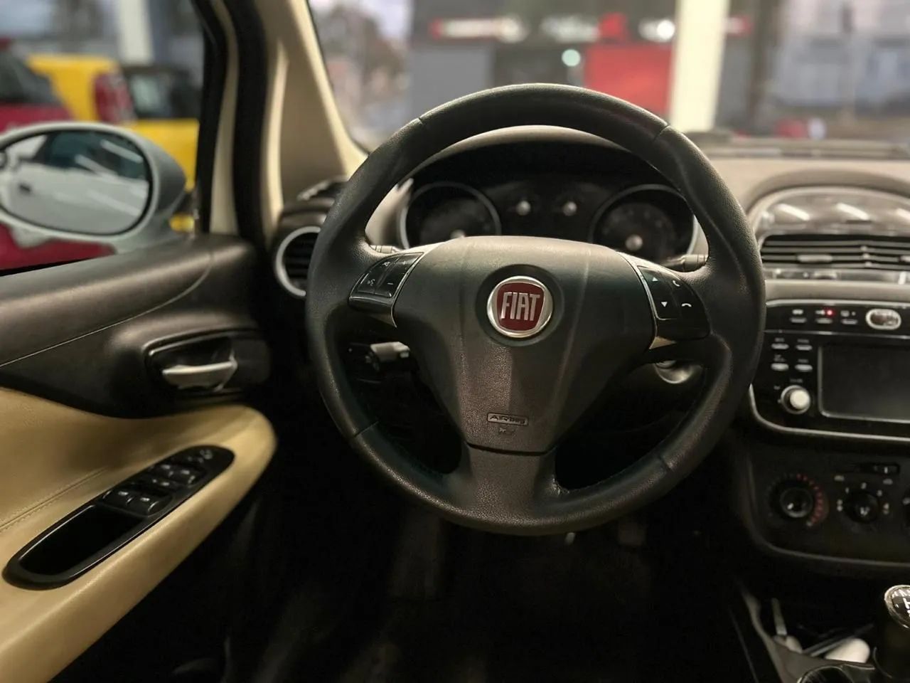 Fiat Linea LINEA ESSENCE 1.8 Flex 16V 4p 2016