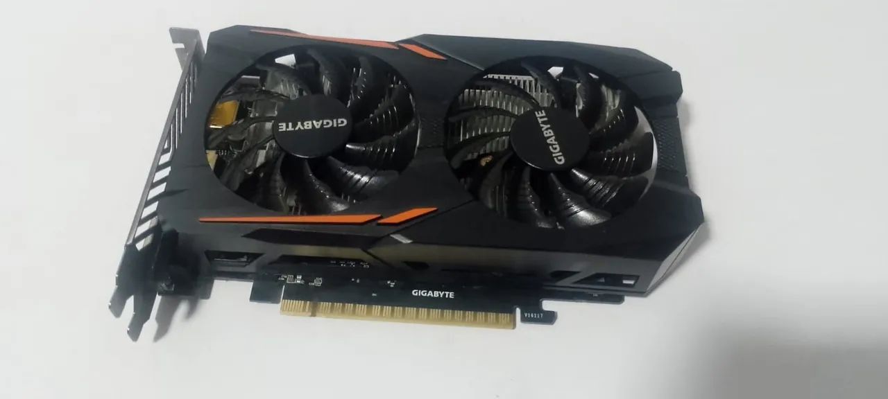 VENDO GTX 1050 100% BOA