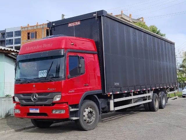 Vendo caminhão Mercedes-Benz Atego 2425, 2011 - Foto 3