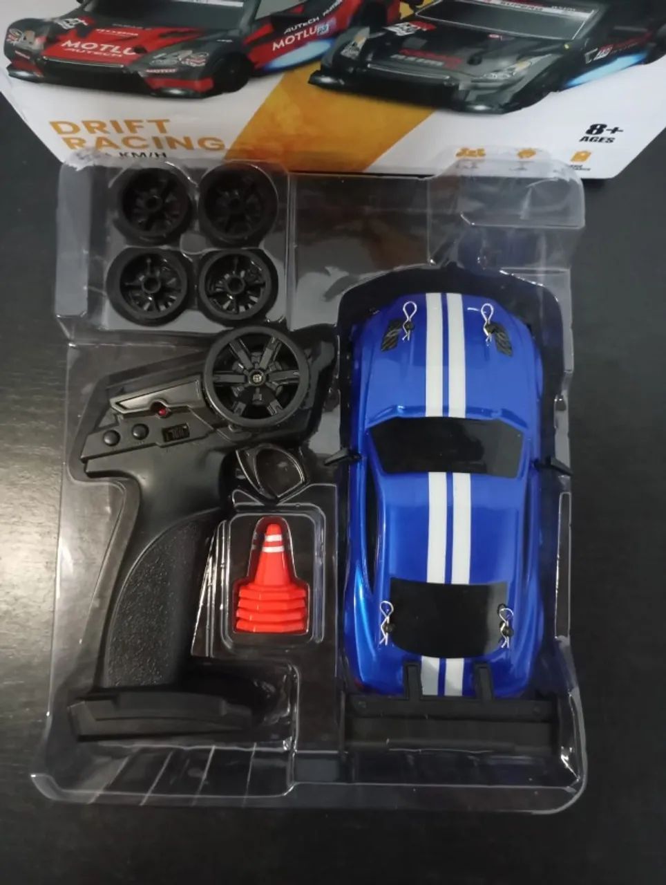 Carrinho de Drift de Controle Remoto c/ Cones e Rodas