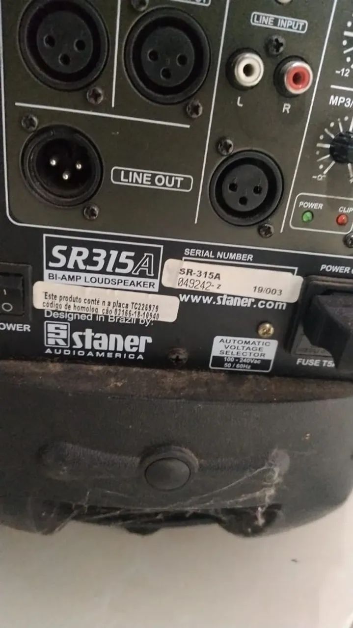 caixa de som Staner ativa semi nova com pedestal e controle  - Foto 2