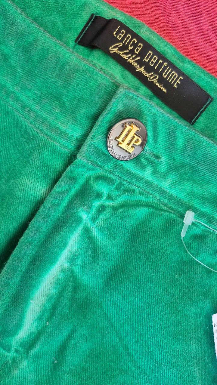 Saia Lança Perfume NOVA