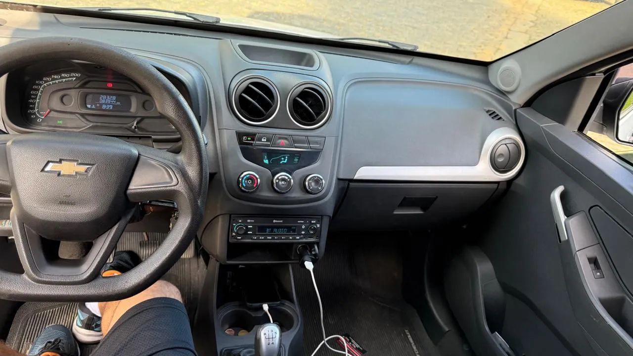 Chevrolet Montana 2018 photo 3