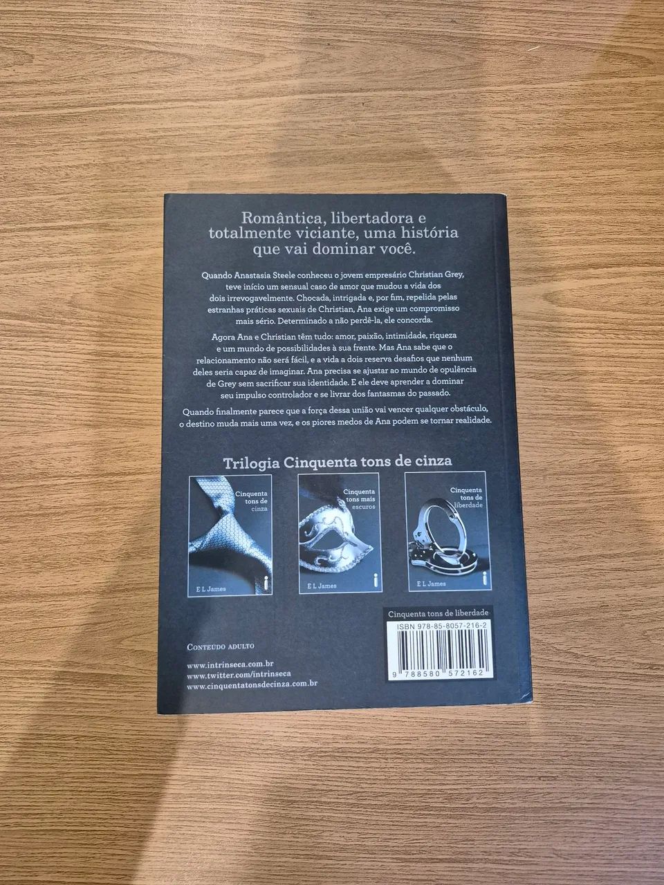 Livro 50 tons de liberdade - Foto 3