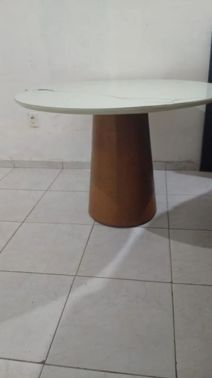 Mesa ( precisa trocar o vidro ) - Foto 2