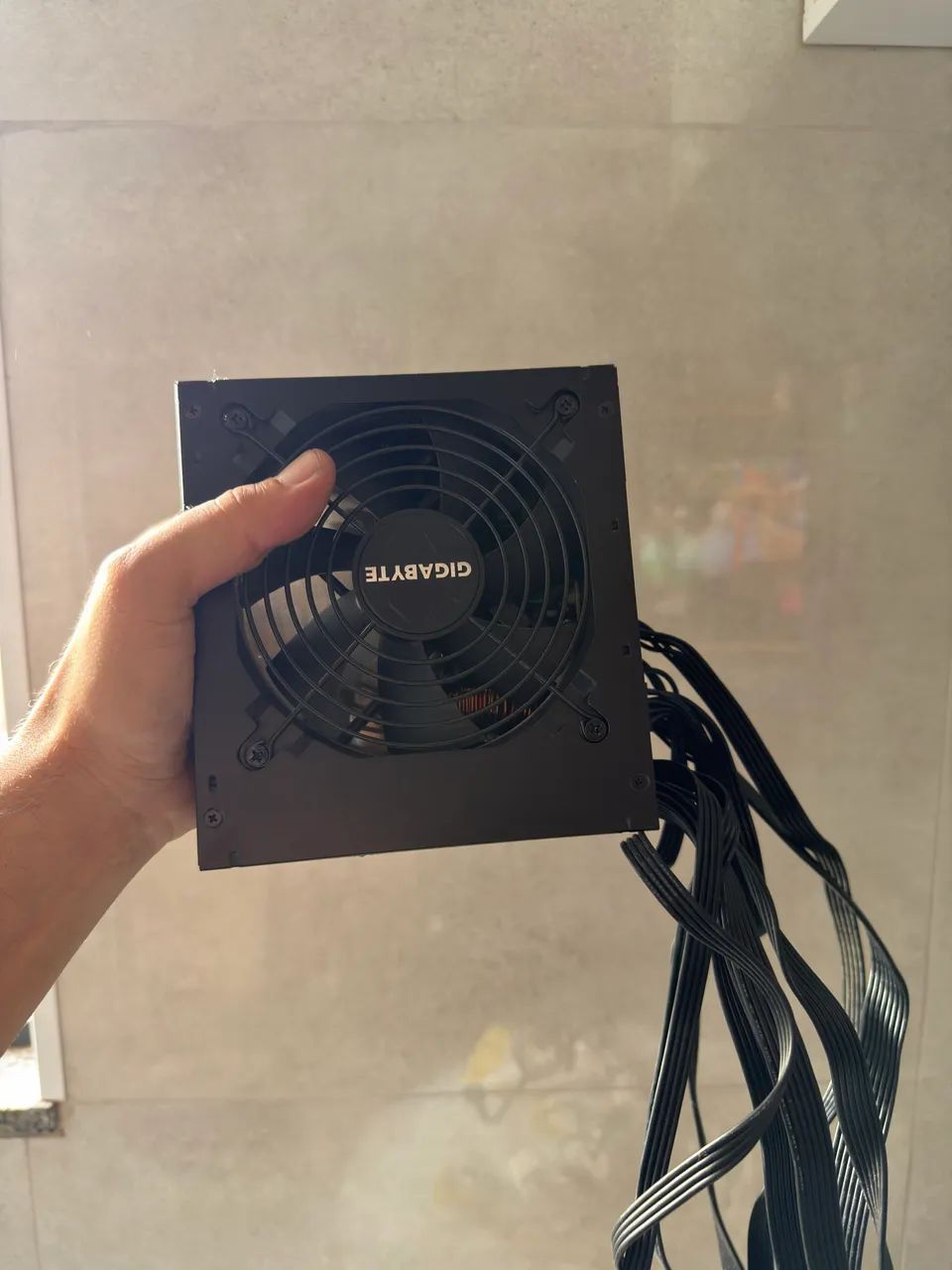 FONTE GIGABYTE 700W  - Foto 2