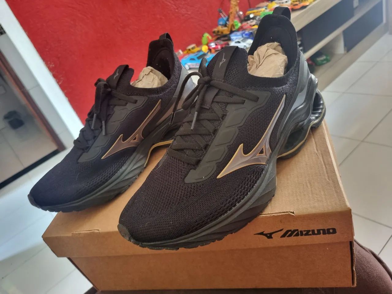 Tênis Mizuno Wave Invictus 4