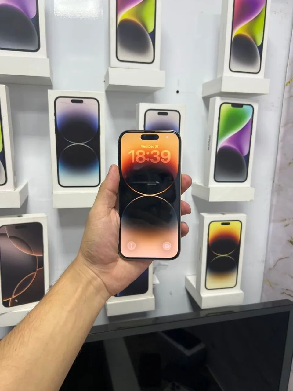 IPHONE 14 PRO 128GB GOLD - Foto 5