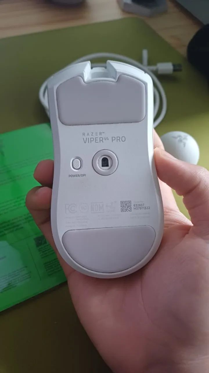 Razer viper v4 pro - branco - Foto 3