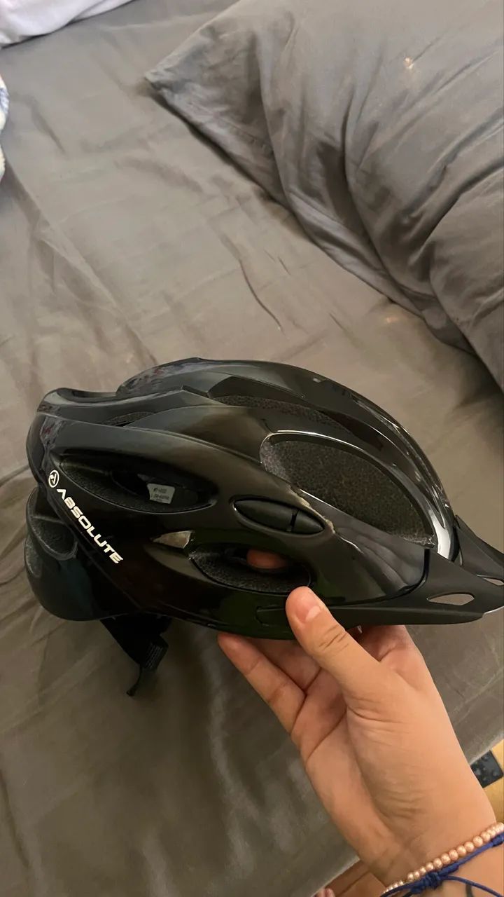 Capacete Absolute Nero com led traseiro!