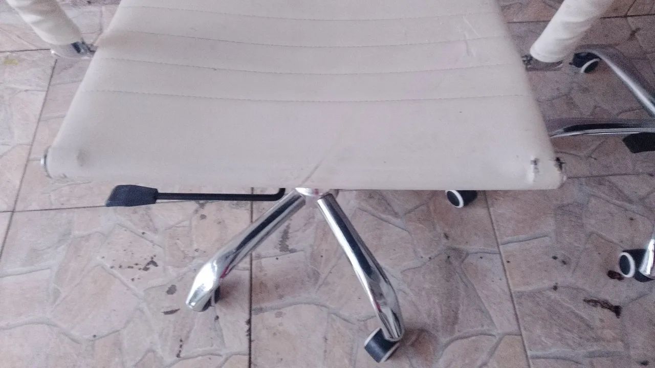 Cadeira de escritório - Foto 3