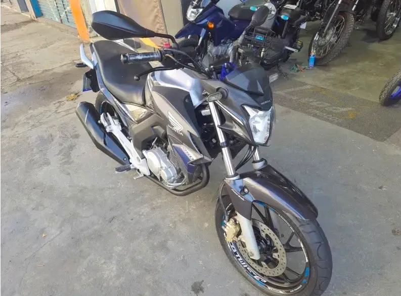 Honda Cb 250 Twister 2020 - Foto 4