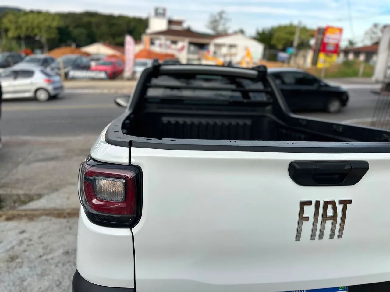 Fiat Strada Endurance 1.4 Flex 8V CS Plus 2023 - Foto 4