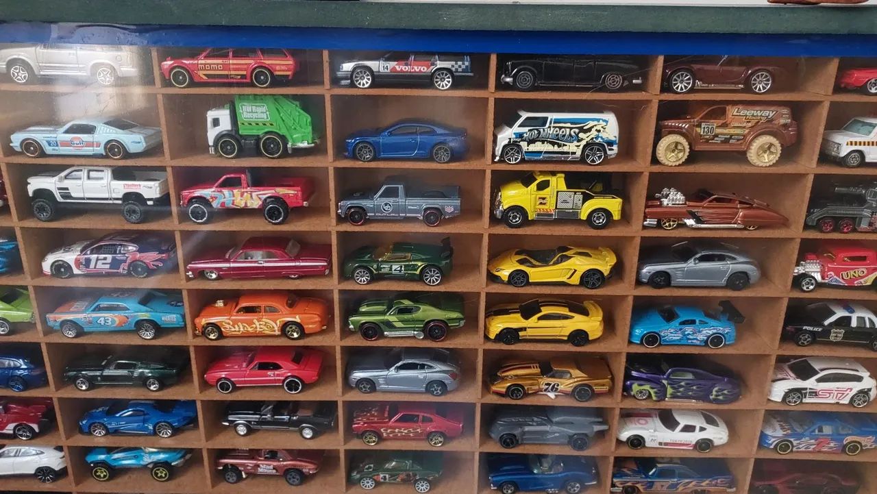 Carrinhos Hotweels e outros. - Foto 3