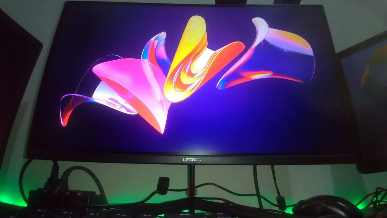 Monitor Warrior MN101 Curvo 1080p 144Hz 24 Polegadas - Foto 2