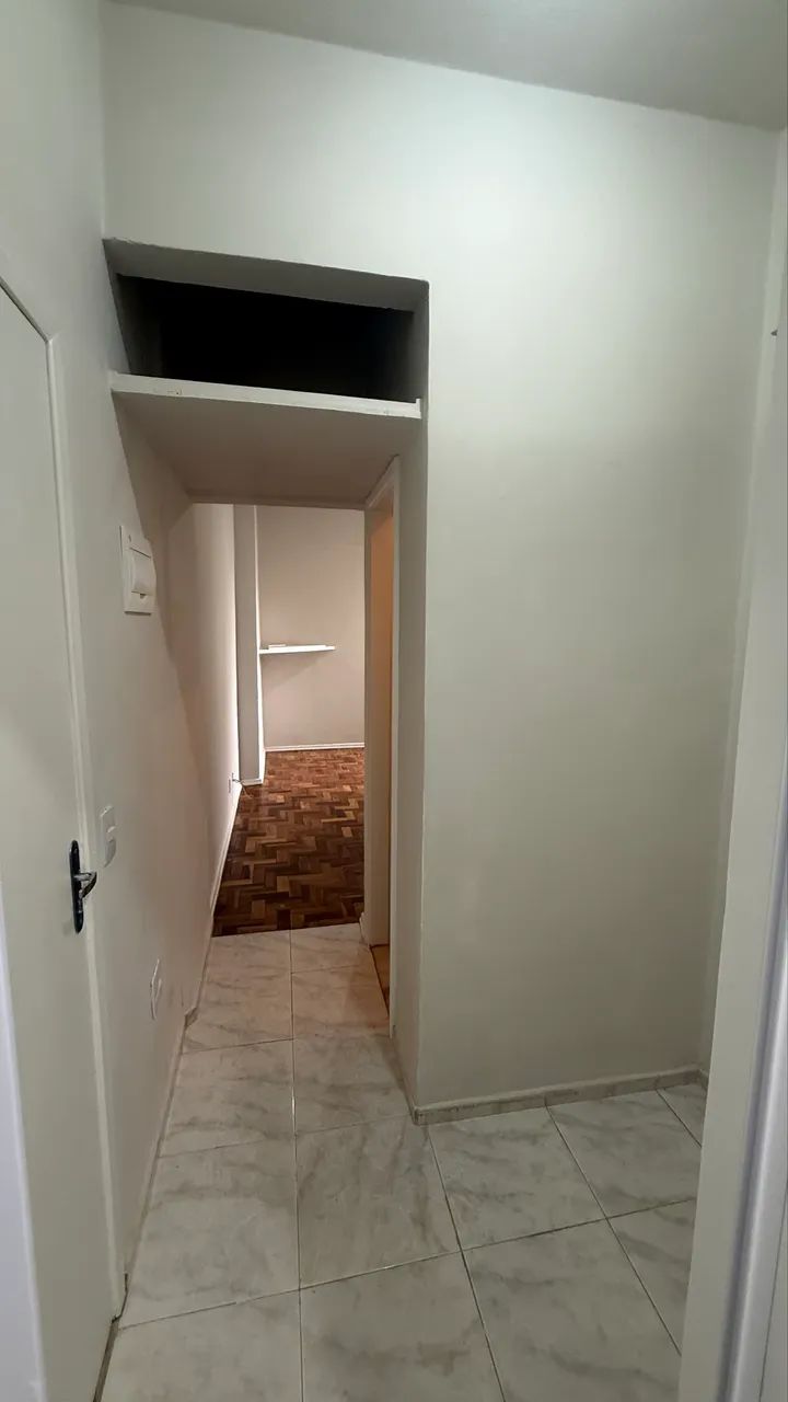 Kitnet  toda reformada no Centro - Foto 4