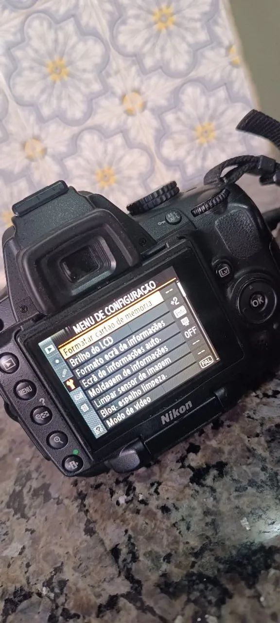 Nikon D5000 - Foto 3