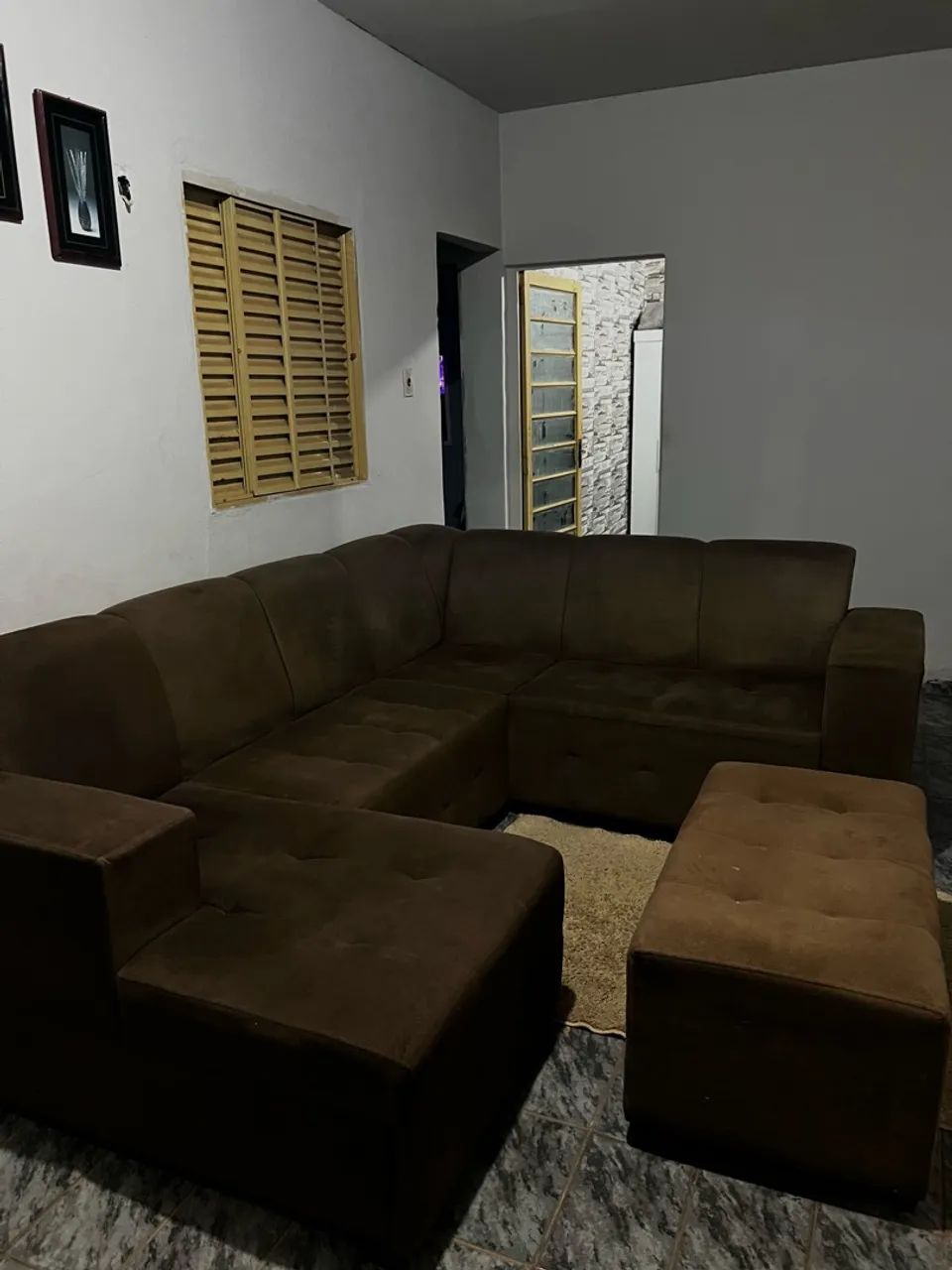 SOFÁ SEMI NOVO 