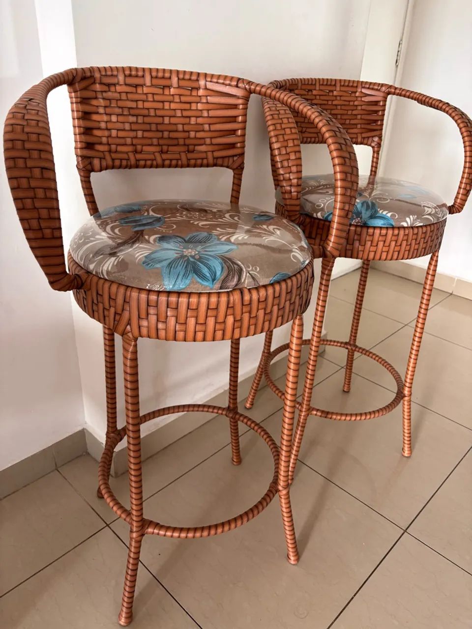 Banquetas Super preço e qualidade  - Foto 3