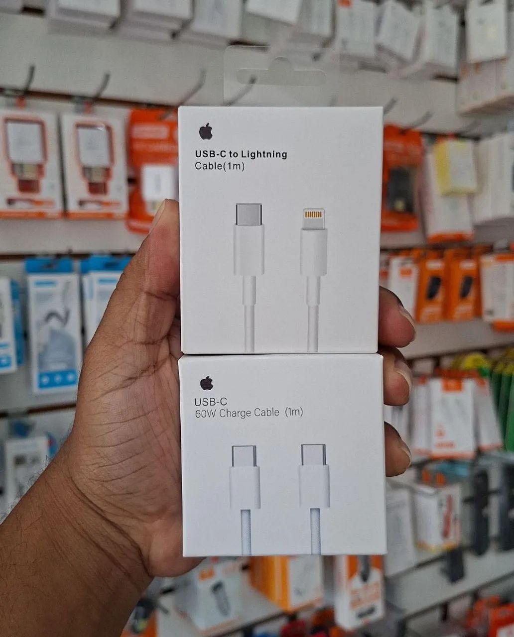 Cabo de iphone tipo C e lightning - entrega em são Luís e região 