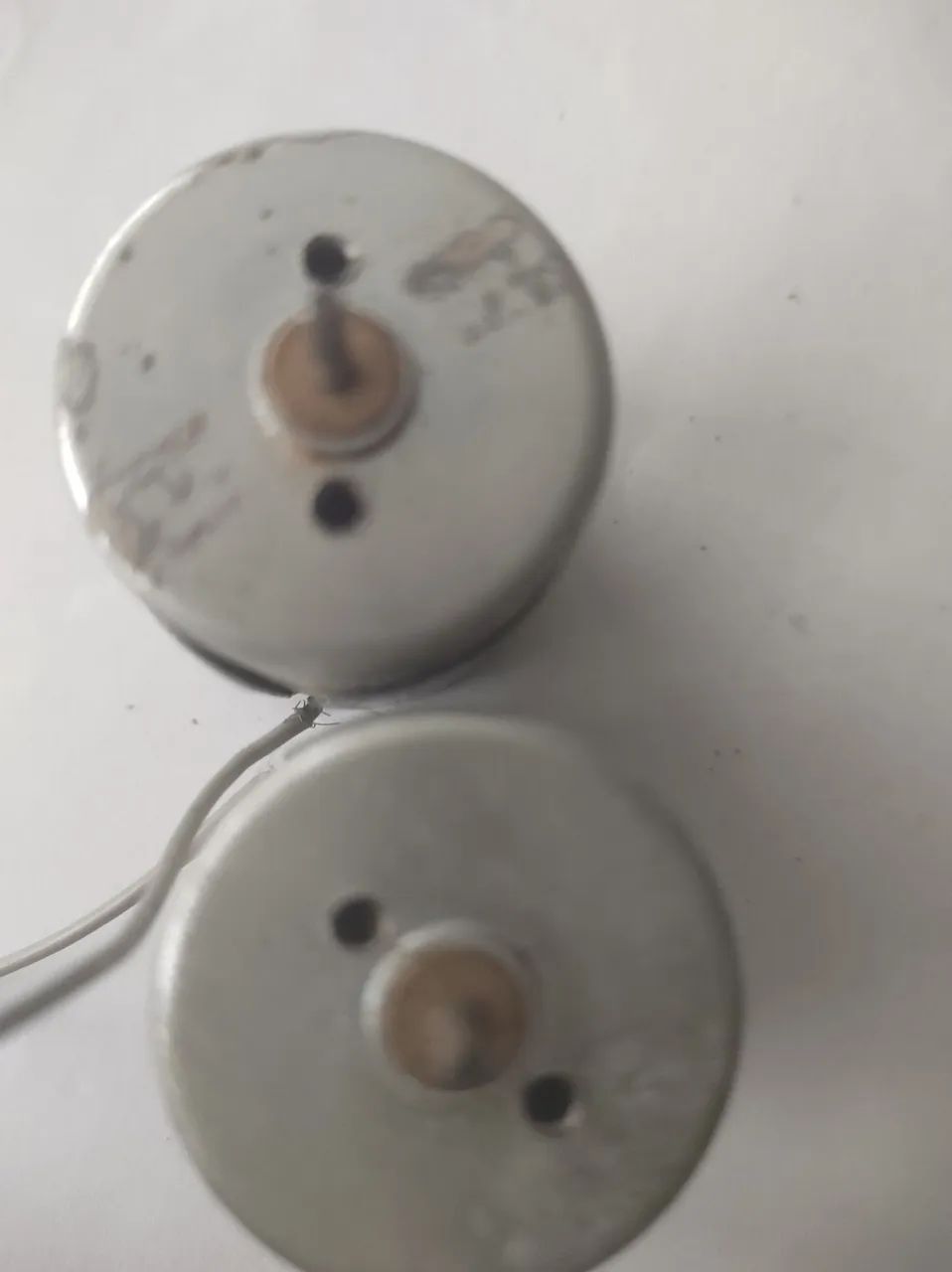 Motor DC de 9v para diversas aplicações (lote com 2 peças) - Foto 2