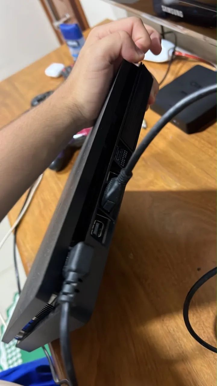 Ps4 pro 1TB - Foto 4