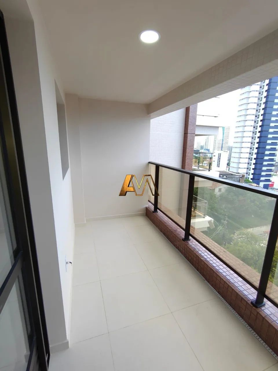 QUARTO E SALA COM VARANDA EM CAMINHO DAS ARVORES