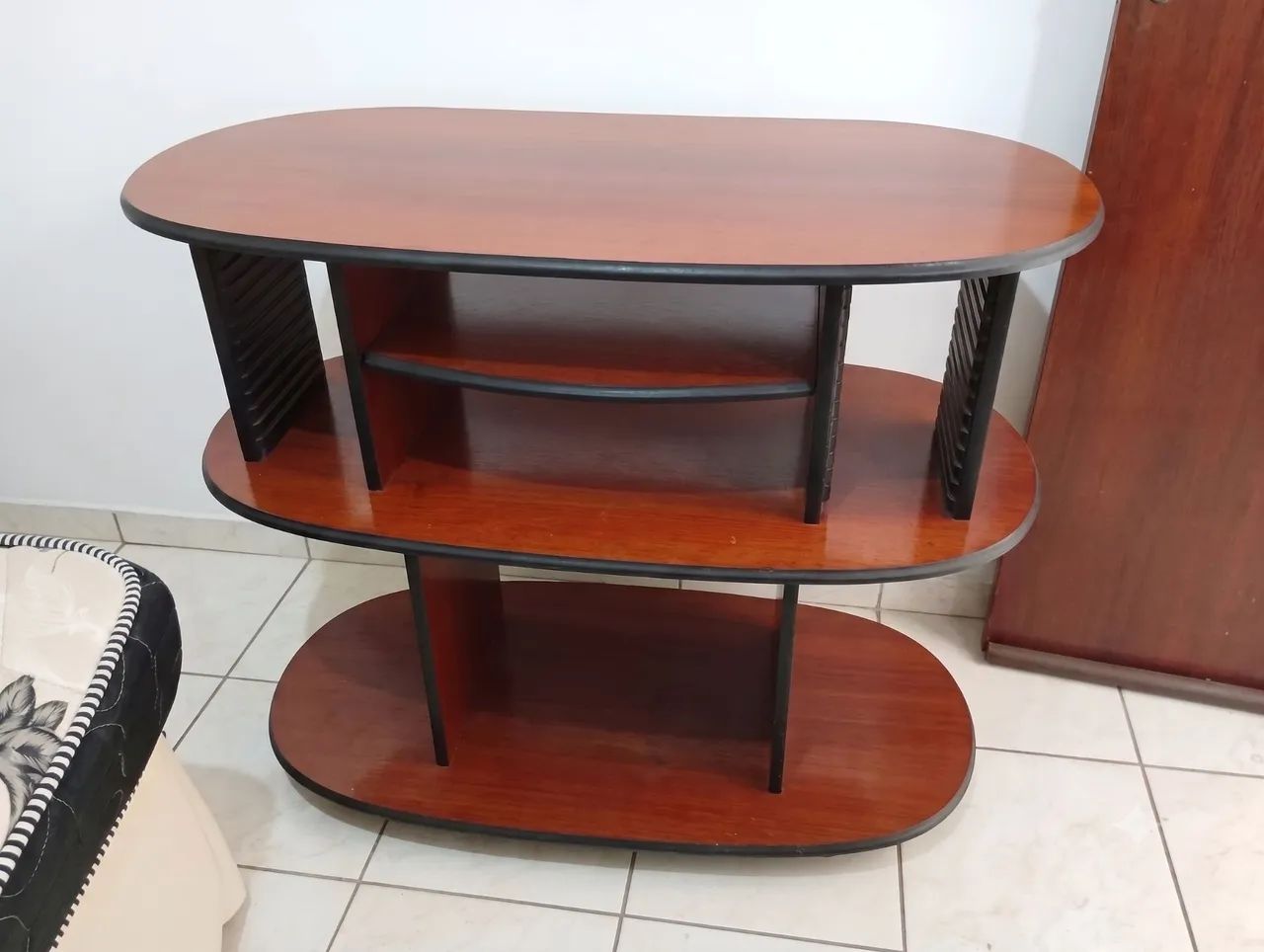 Rack de TV em Madeira - Desmontável - Foto 2
