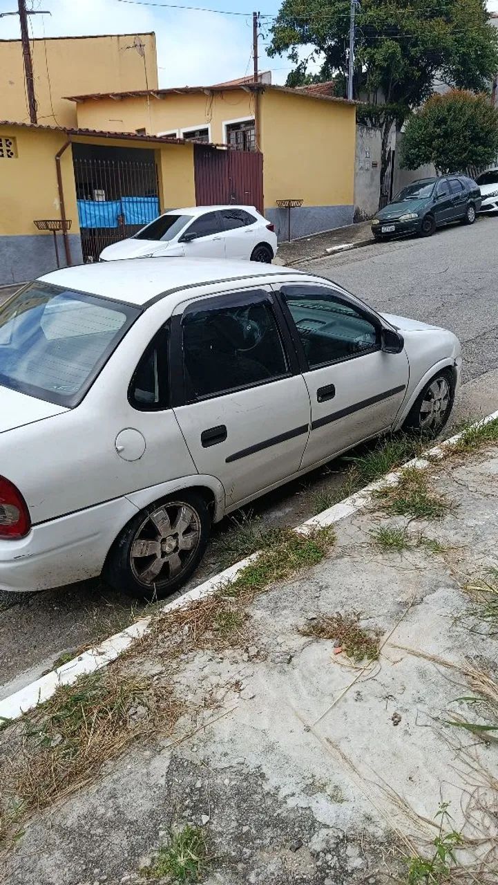 Chevrolet Corsa Corsa Sedan Sup./Classic 1.6 8v Aut/Mec 2003